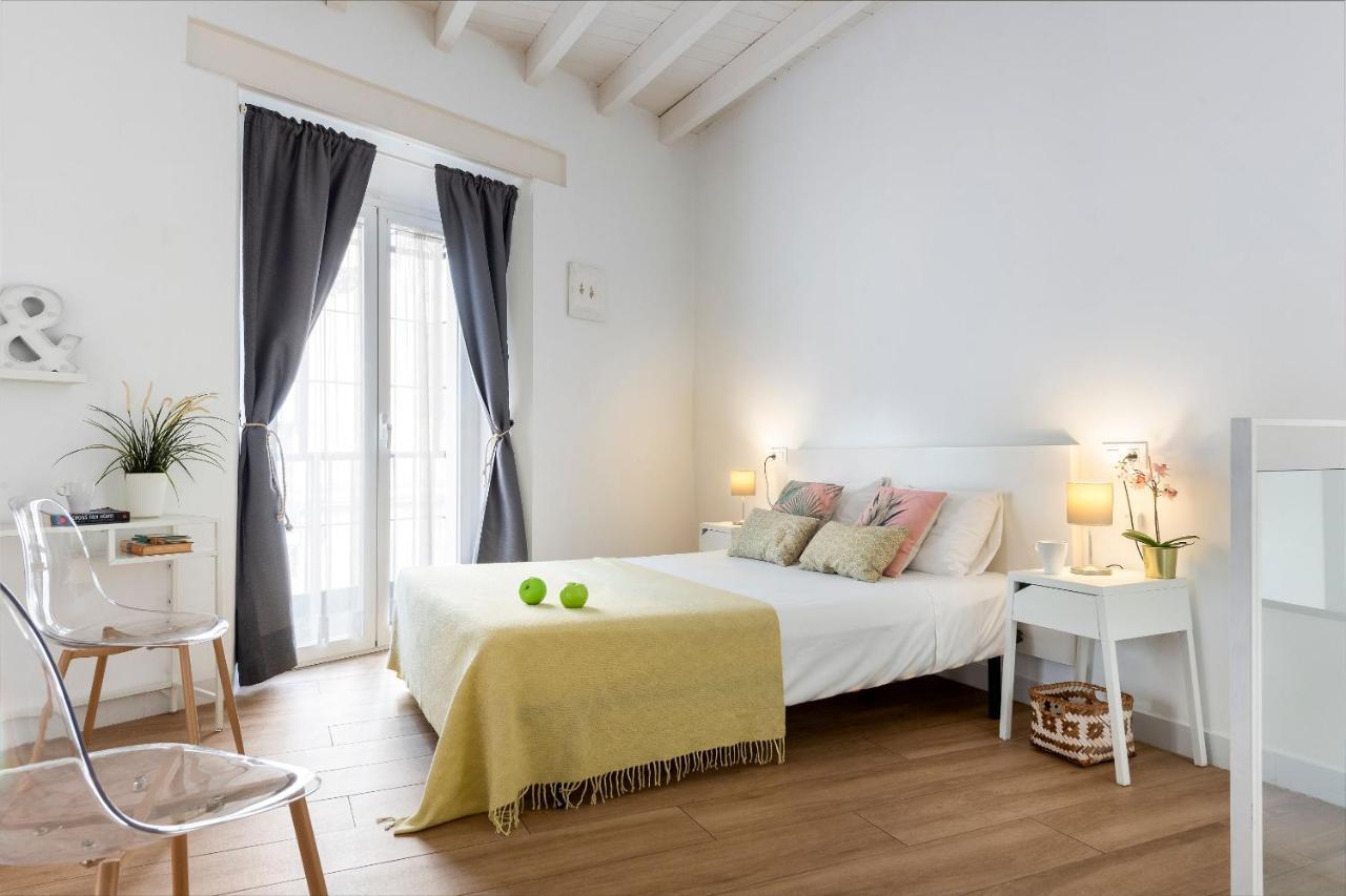 Hsh Suites Santa Catalina Sevilla Bagian luar foto